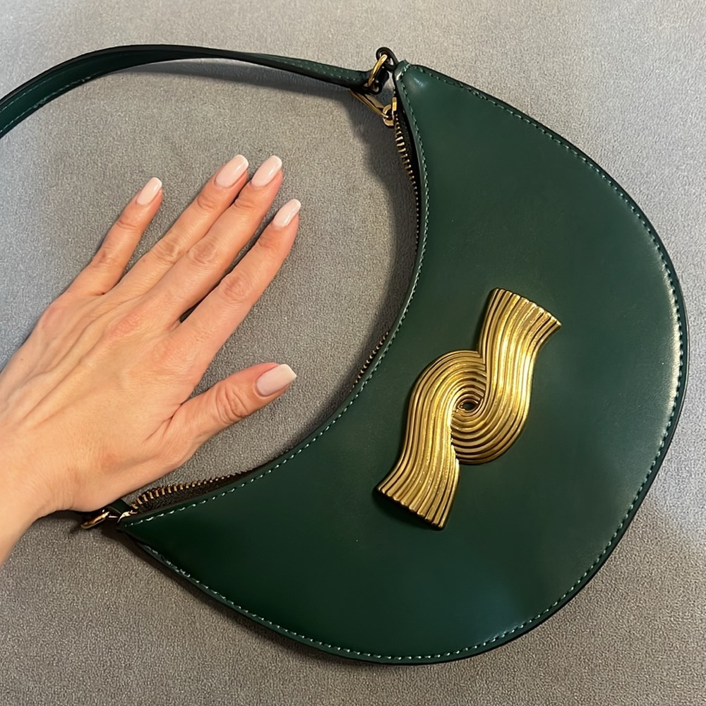 Zara Elegant dark green vagan Leather shoulder bag with Gold Accent